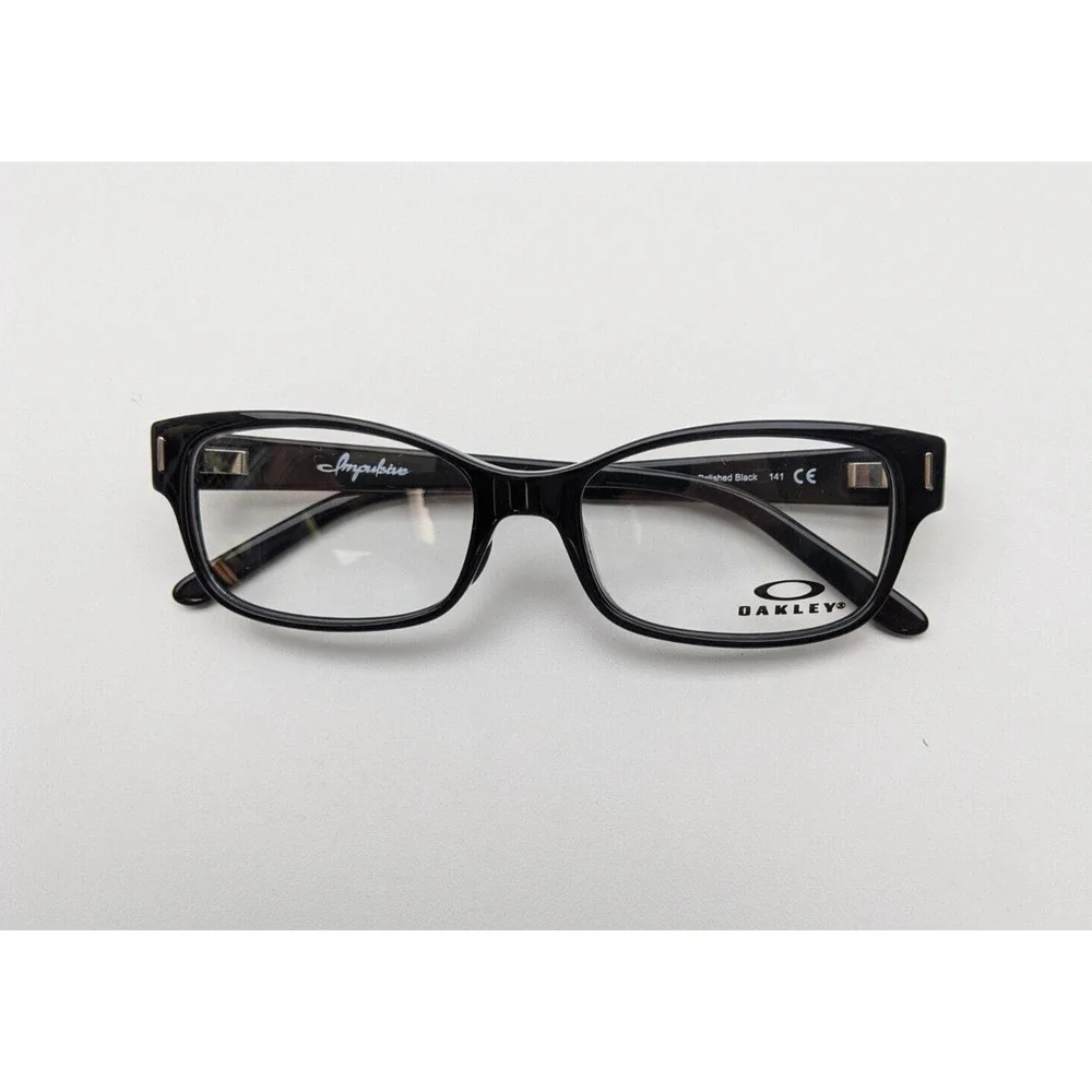 Oakley very good